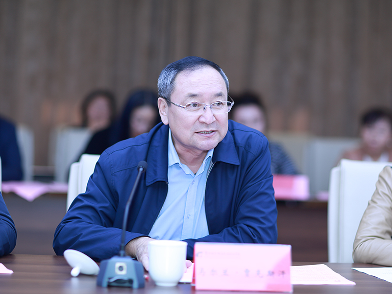 2. 新疆维吾尔自治区总工会党组成员、副主席马尔兰•贾克斯汗.JPG