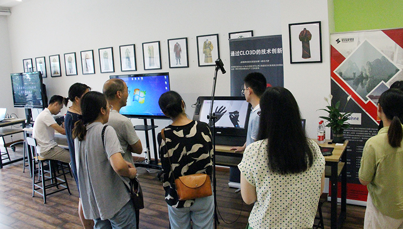 4学习手触制版系统.JPG