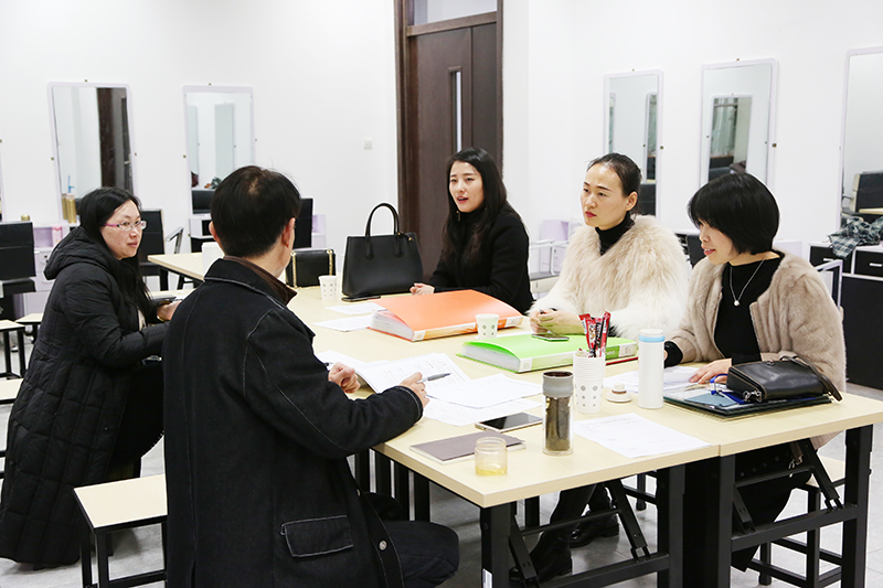 专业建设委员会（形象）.JPG